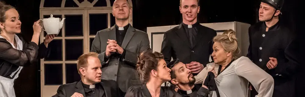 O co biega? Teatr Capitol: Fabuła, obsada i fenomen farsy