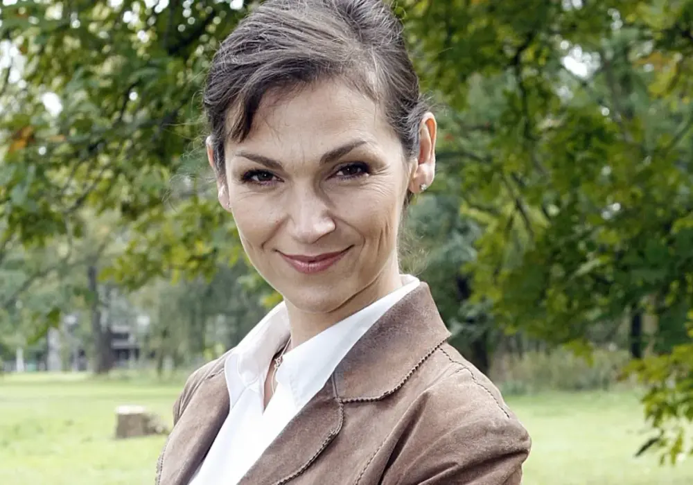 Olga Bończyk - filmografia. Odkryj seriale, filmy i dubbing!