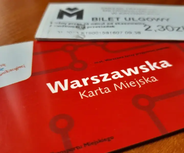 Bilet Seniora Warszawa: Darmowe i tańsze przejazdy dla seniorów