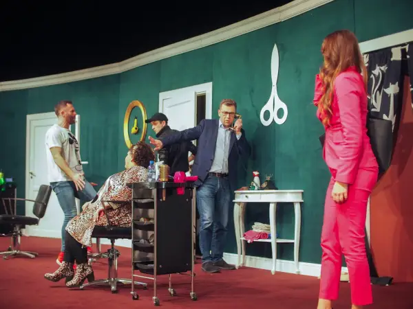 Teatr Apollo w Poznaniu - historia, wydarzenia i bilety na seanse