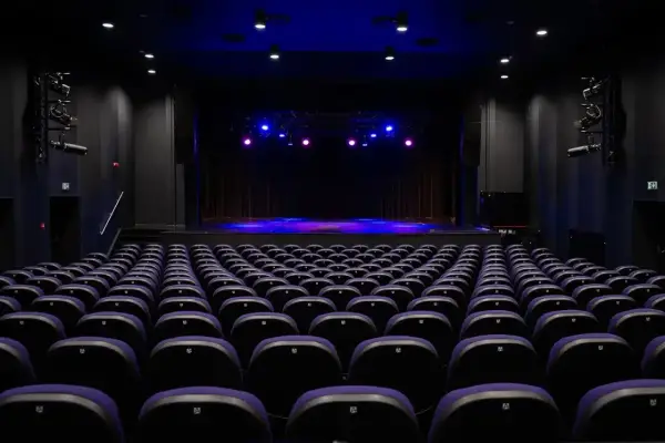 Teatr Muzyczny Praga: Repertuar, Bilety i Wszystko, Co Musisz Wiedzieć