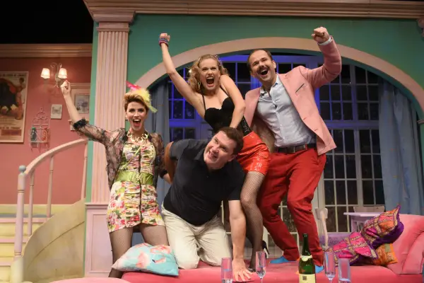 "Skok w bok" Teatr Capitol: Bilety, Opinie i Praktyczny Przewodnik