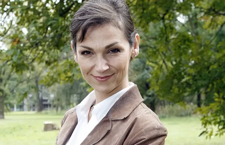 Olga Bończyk - filmografia. Odkryj seriale, filmy i dubbing!